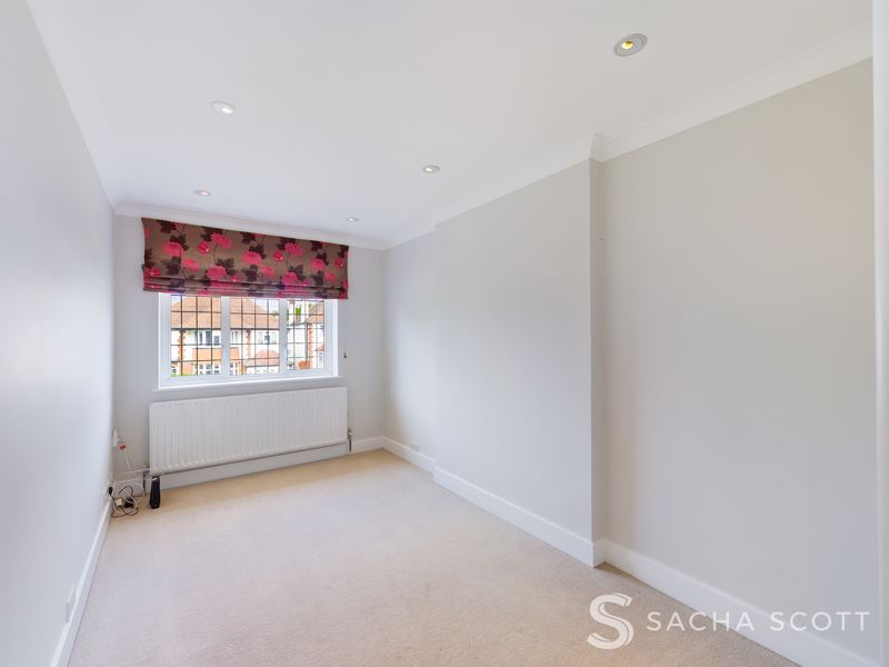4 bed house to rent in Arundel Avenue  - Property Image 10