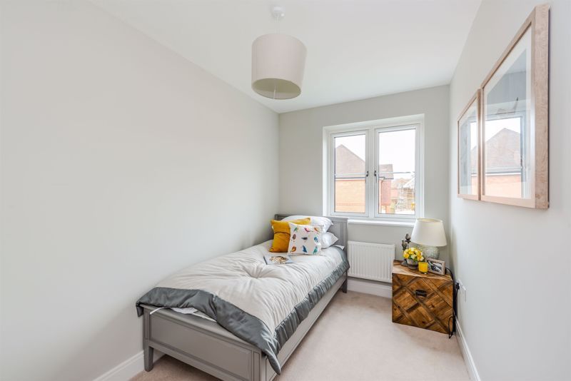 4 bed house for sale in Warren Road  - Property Image 12
