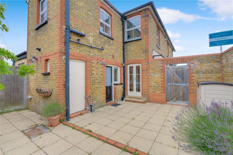 3 bed house for sale in Leatherhead Road  - Property Image 21
