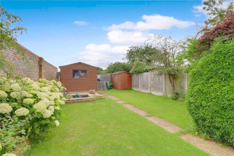 3 bed house for sale in Leatherhead Road 23