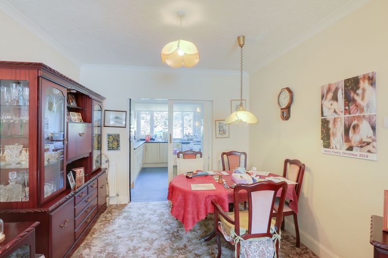 3 bed house for sale in Salcombe Drive 4