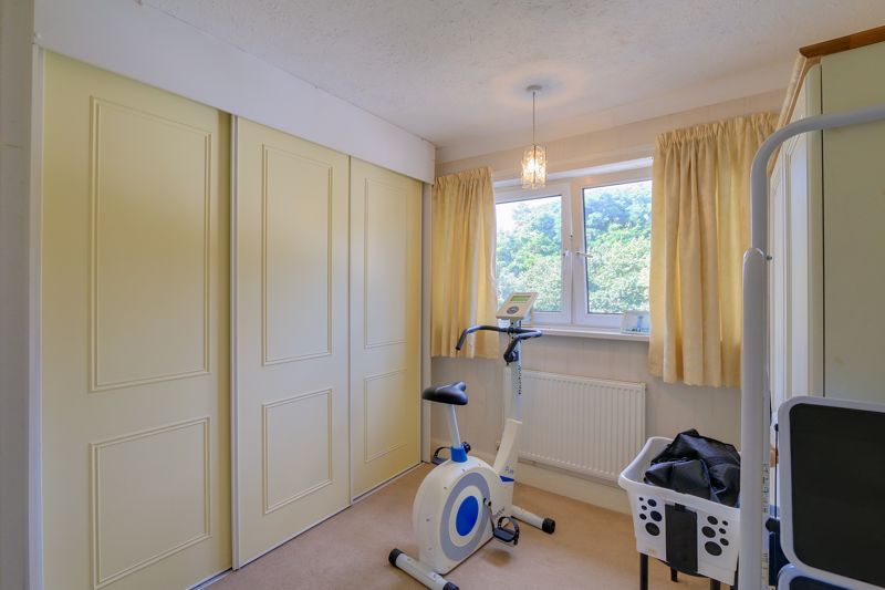 3 bed house for sale in Salcombe Drive 9