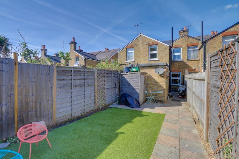 3 bed house for sale in Middle Lane  - Property Image 14