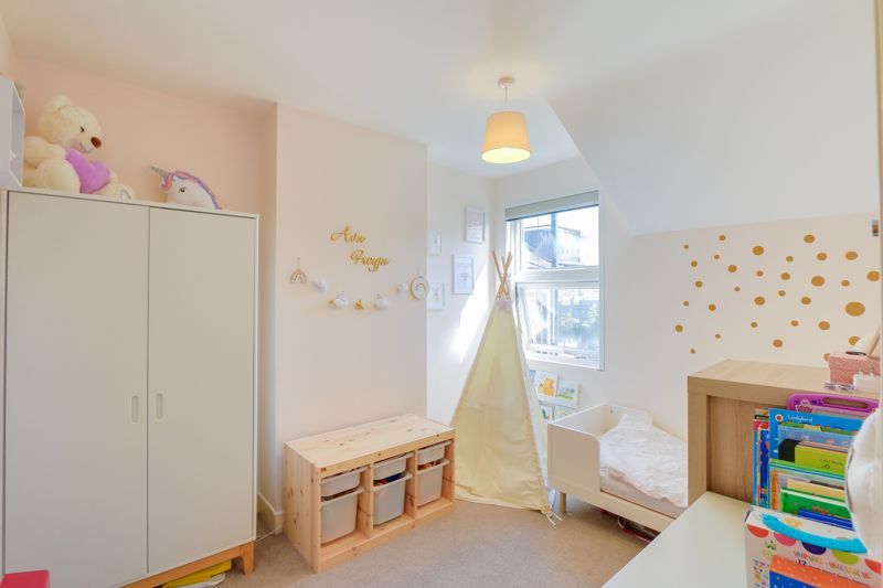 3 bed house for sale in Middle Lane  - Property Image 10