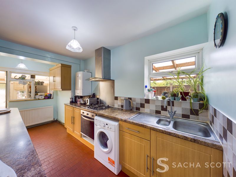 3 bed house for sale in Ruden Way  - Property Image 7