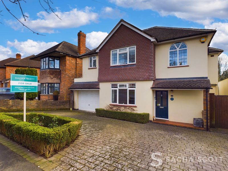 4 bed house for sale in Warren Road  - Property Image 1