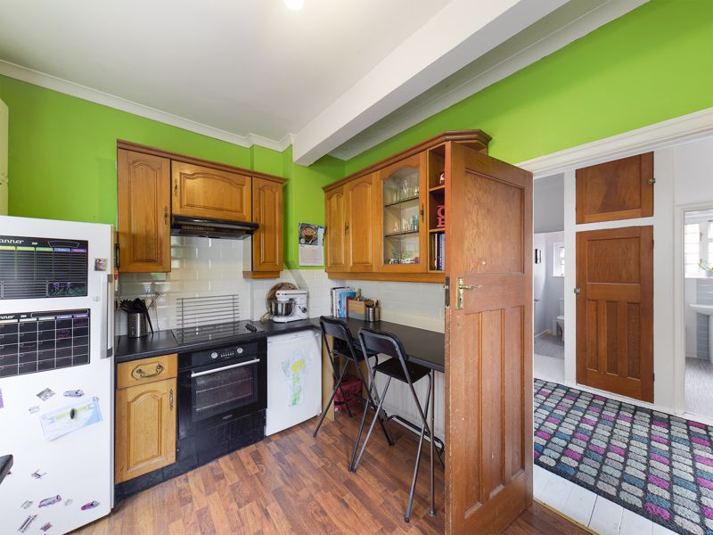 2 bed bungalow for sale in Warren Road  - Property Image 9