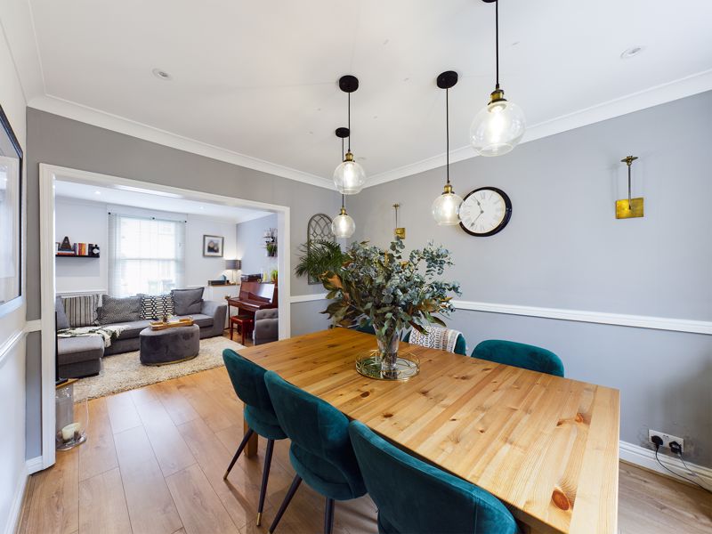 2 bed house for sale in Adelphi Road 4