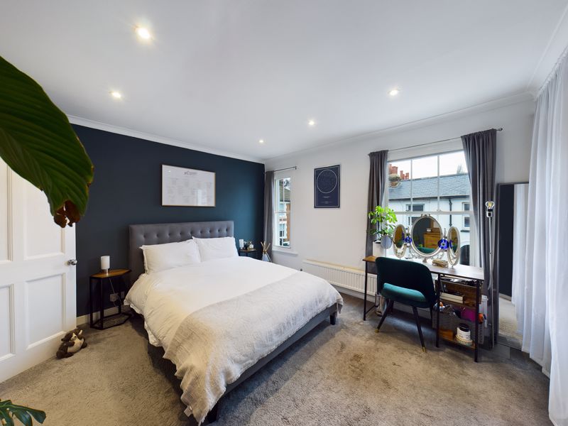 2 bed house for sale in Adelphi Road 9