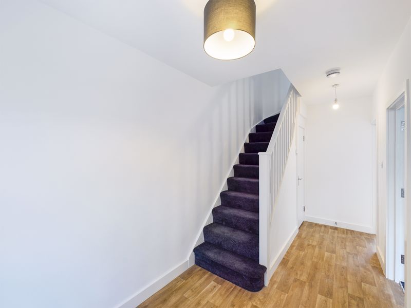 4 bed house to rent in Rosehill Avenue  - Property Image 17