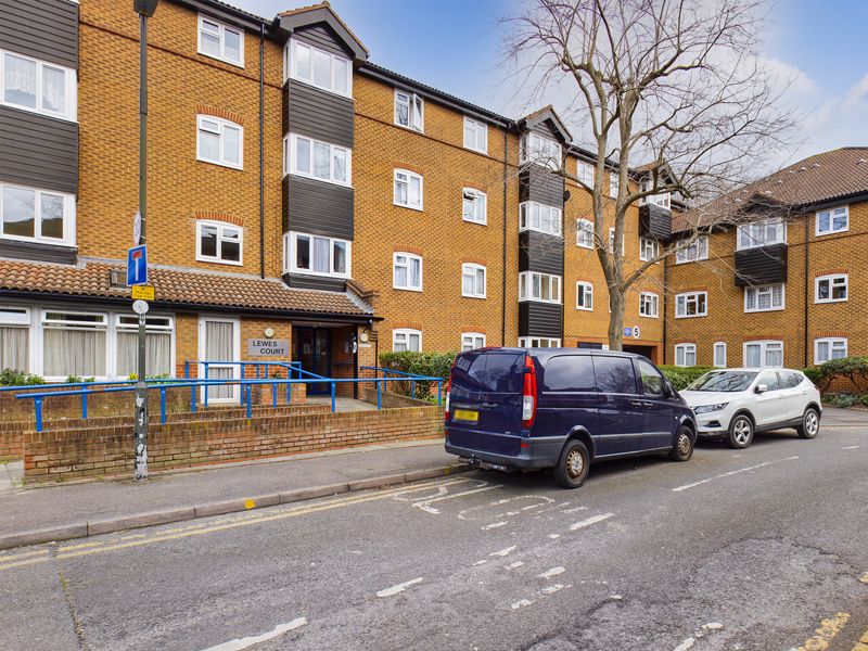 1 bed  for sale in 1 Chatsworth Place  - Property Image 1