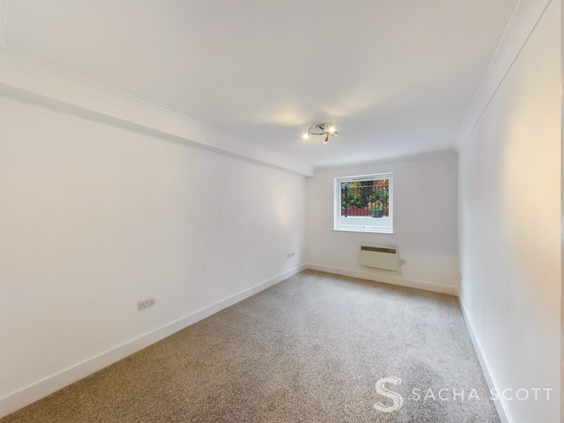 1 bed  for sale in London Road  - Property Image 5