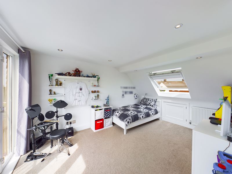 4 bed house for sale in Parkwood Road 13
