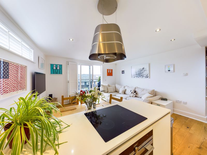 2 bed flat for sale in 97-101 East Street 3