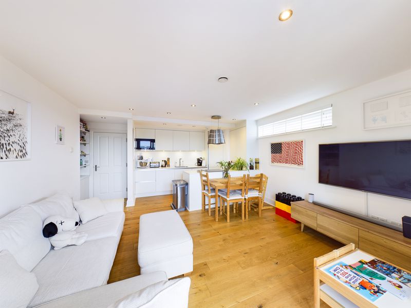 2 bed flat for sale in 97-101 East Street 4