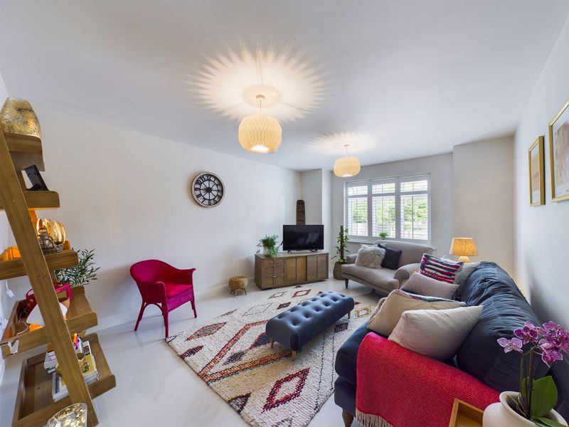 4 bed house for sale in Hornbeam Close 3