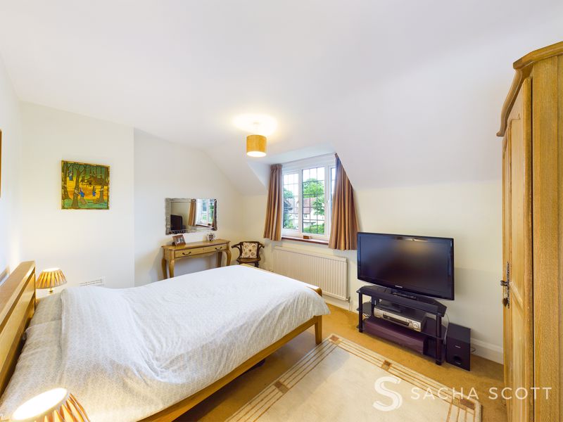 5 bed house for sale in Reigate Road  - Property Image 14