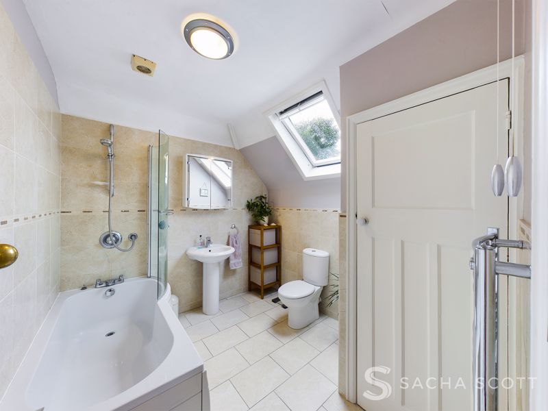 5 bed house for sale in Reigate Road  - Property Image 18