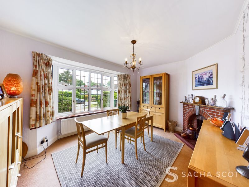 5 bed house for sale in Reigate Road 5