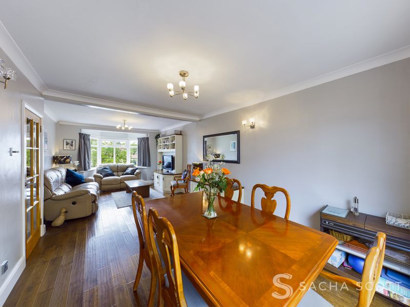 3 bed house for sale in Warren Road  - Property Image 3