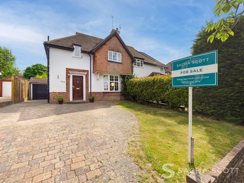 3 bed house for sale in Warren Road - Property Image 1