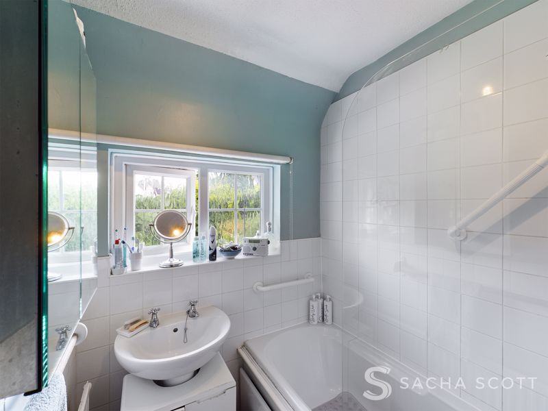 3 bed house for sale in Warren Road  - Property Image 13