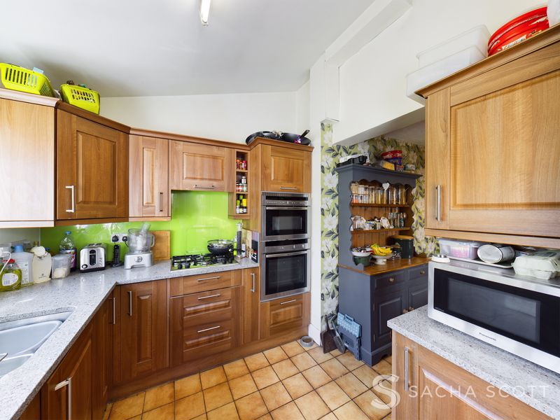 3 bed house for sale in Warren Road  - Property Image 8