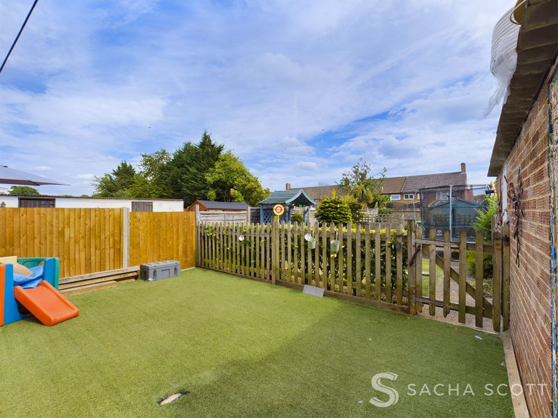 3 bed house for sale in Preston Lane  - Property Image 17