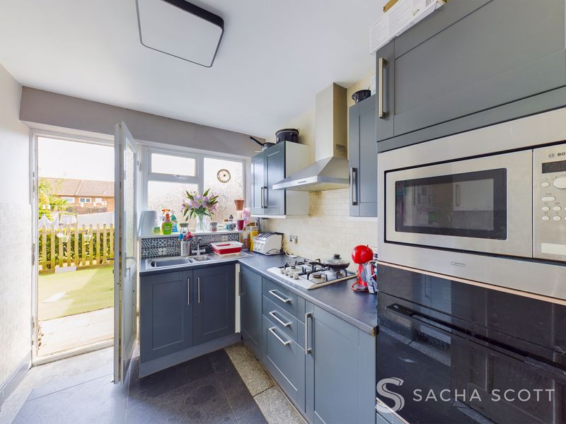 3 bed house for sale in Preston Lane  - Property Image 5