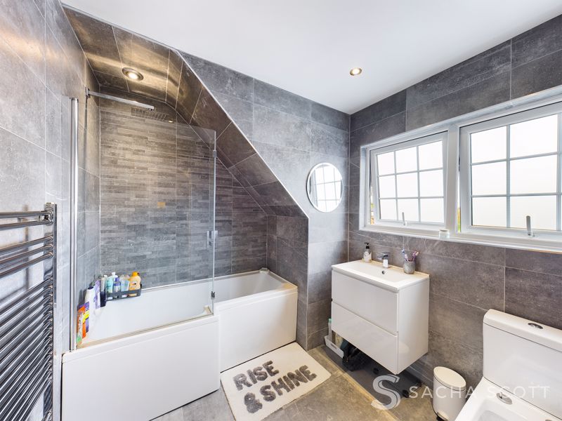 3 bed house for sale in Reigate Road  - Property Image 12