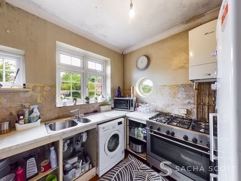 3 bed house for sale in Reigate Road 6