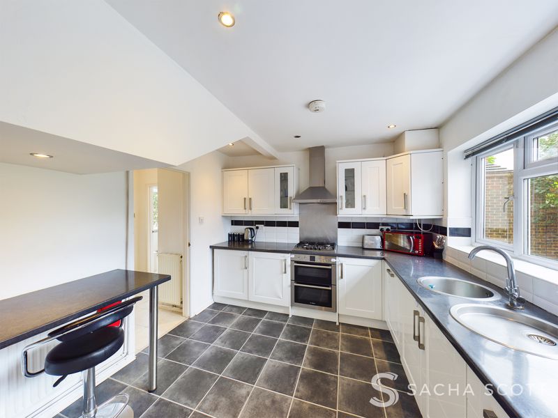 3 bed house for sale in Partridge Mead 5