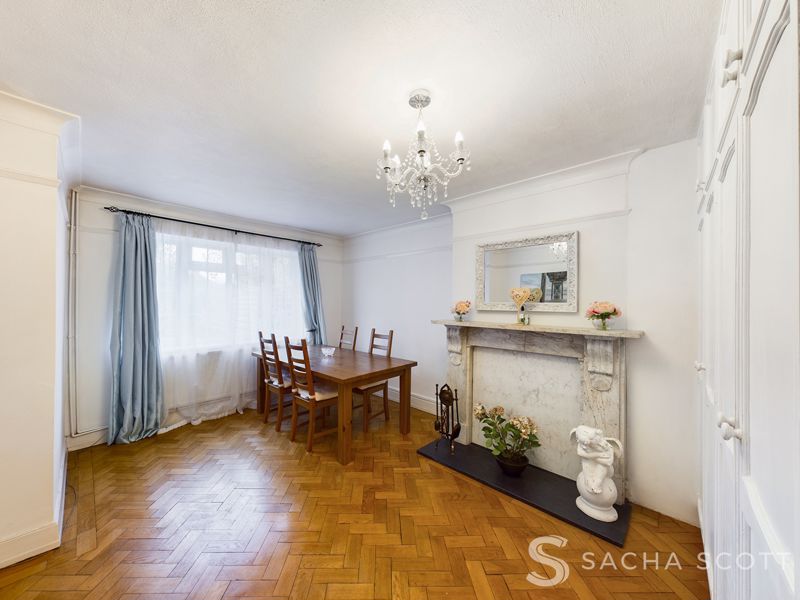 3 bed  for sale in Eastgate 4