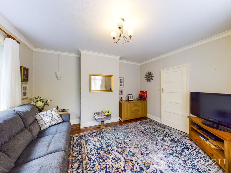 2 bed bungalow for sale in Roundwood Way  - Property Image 3
