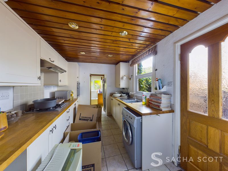 3 bed house for sale in Lower Road  - Property Image 5