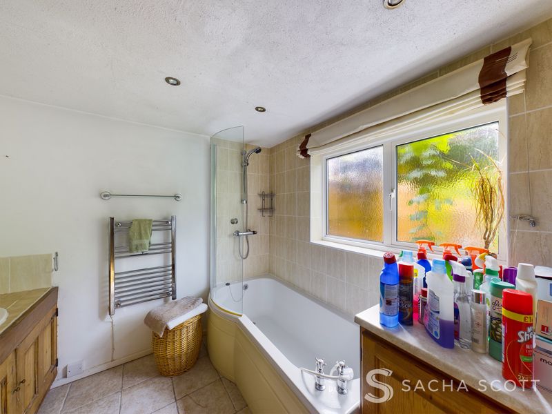 3 bed house for sale in Lower Road  - Property Image 7