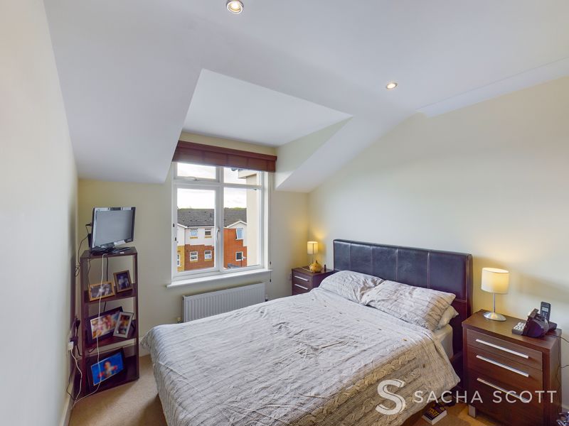 2 bed flat for sale in Tide Close 7