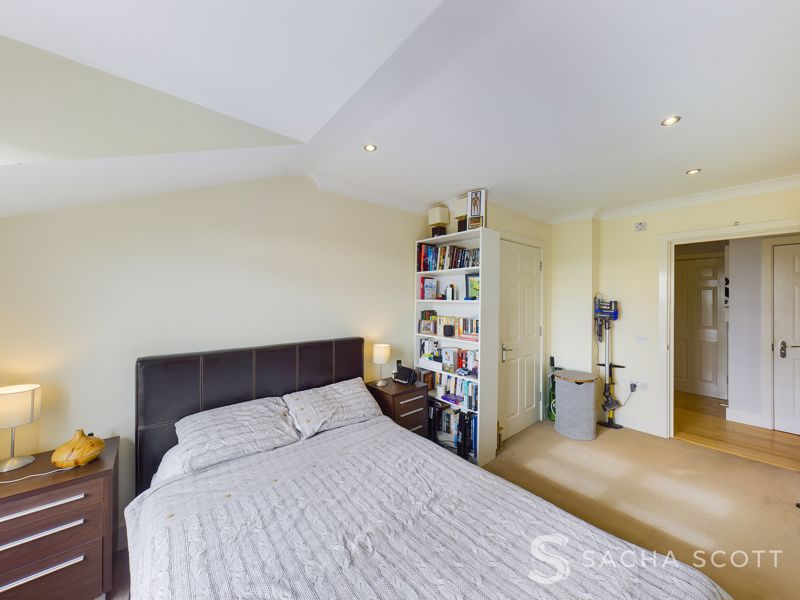 2 bed flat for sale in Tide Close 8