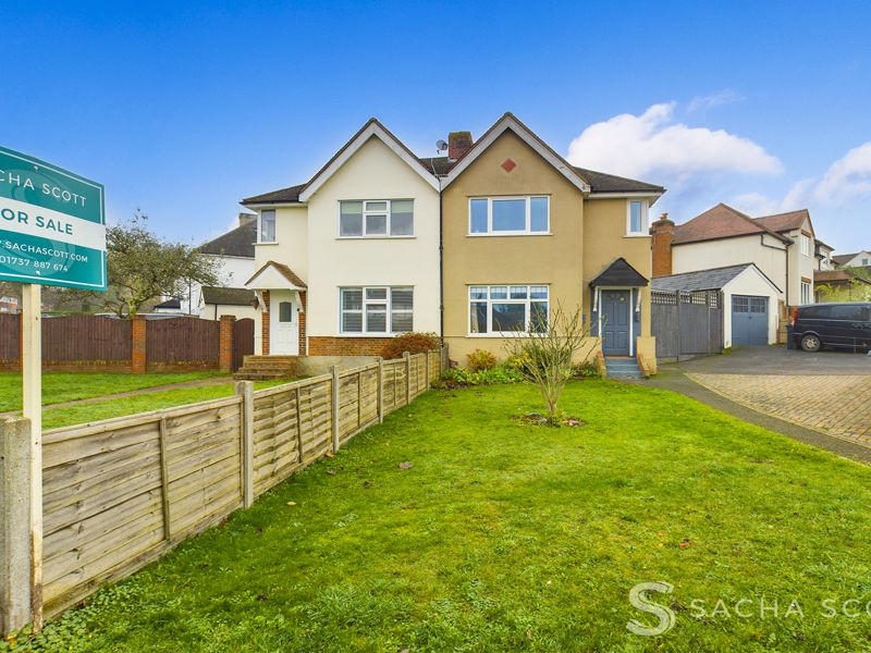3 bed house for sale in Partridge Mead  - Property Image 1