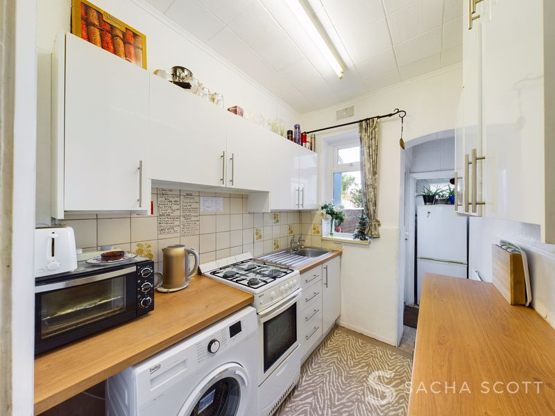 3 bed house for sale in Caldbeck Avenue  - Property Image 4
