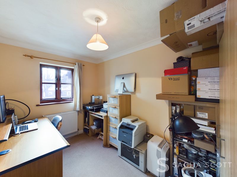 2 bed flat for sale in 84 Worcester Road 12
