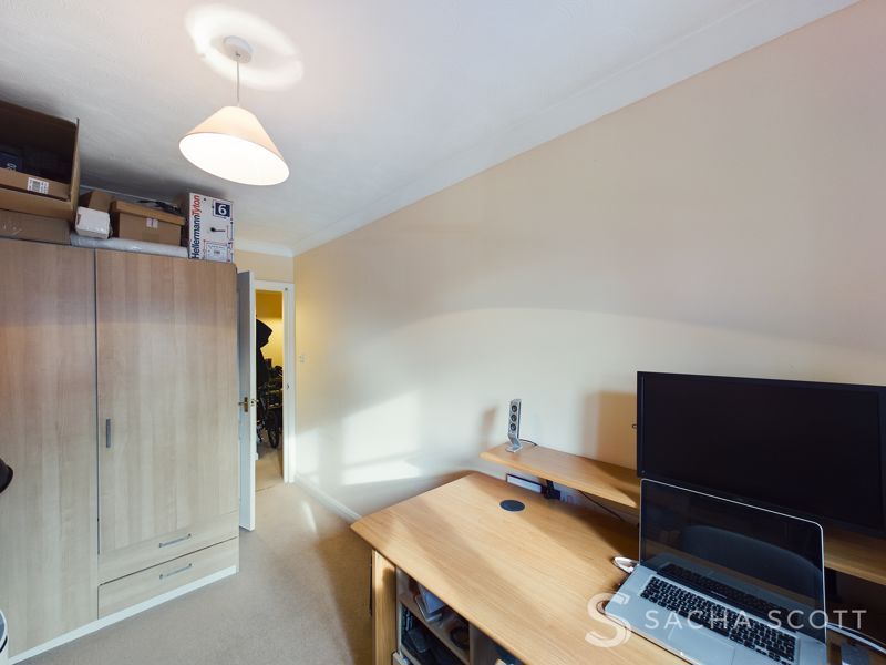 2 bed flat for sale in 84 Worcester Road 13
