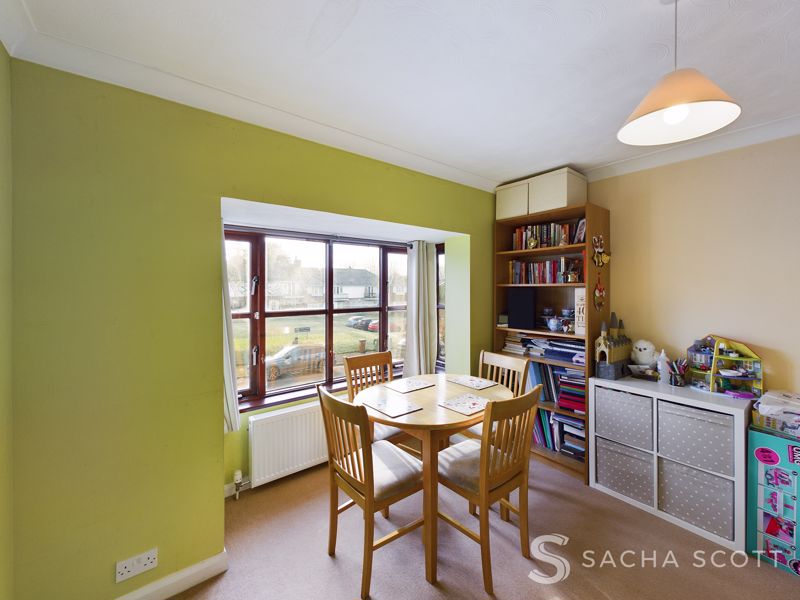 2 bed flat for sale in 84 Worcester Road 5