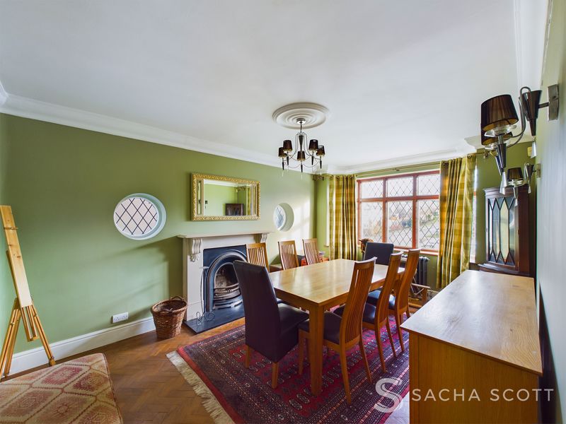 4 bed house for sale in Reigate Road 3