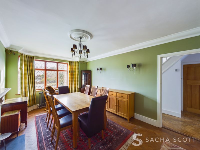 4 bed house for sale in Reigate Road  - Property Image 4