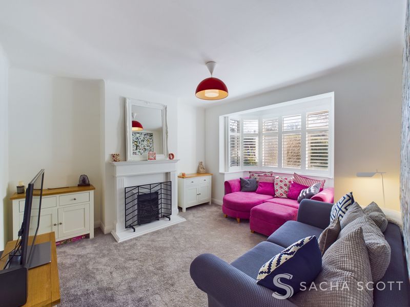 4 bed house for sale in Parsonsfield Road  - Property Image 2