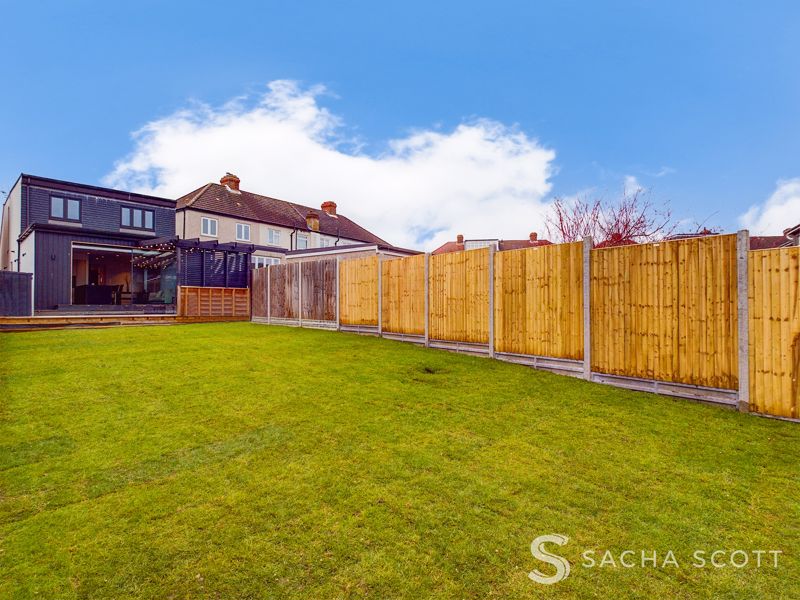 3 bed bungalow for sale in Clarkes Avenue  - Property Image 32