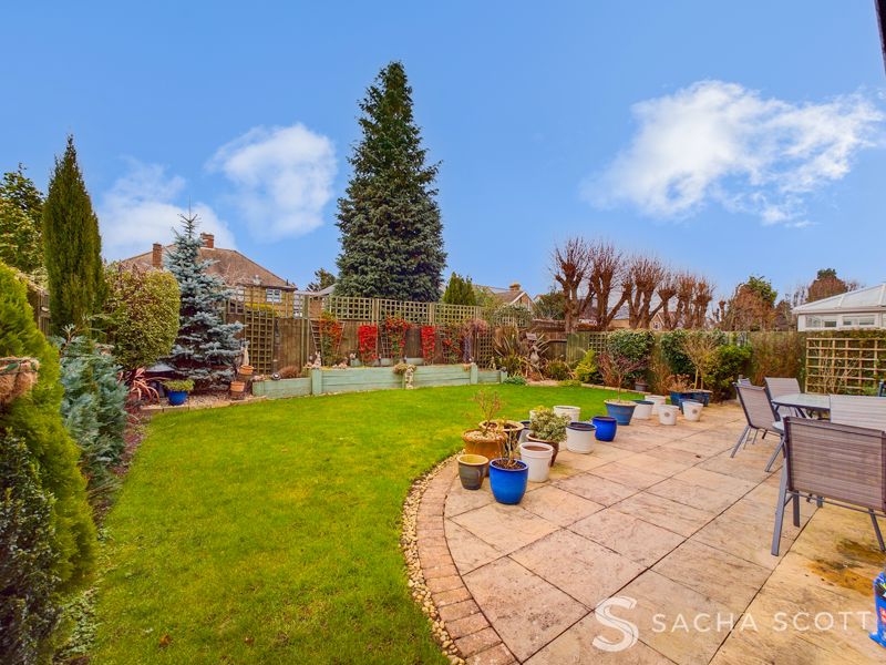 6 bed house for sale in The Fieldings  - Property Image 31
