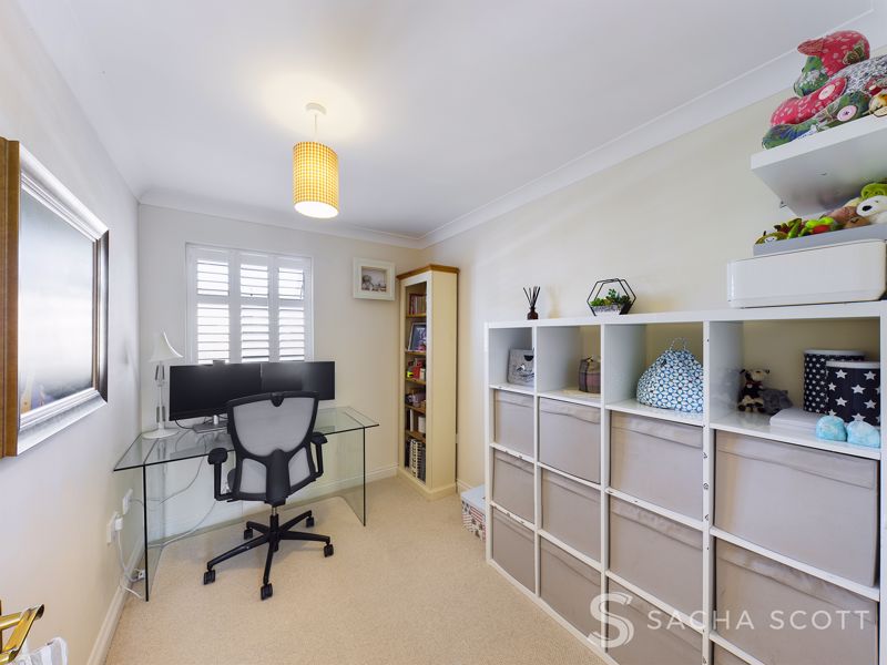 4 bed house for sale in Cavendish Walk  - Property Image 16