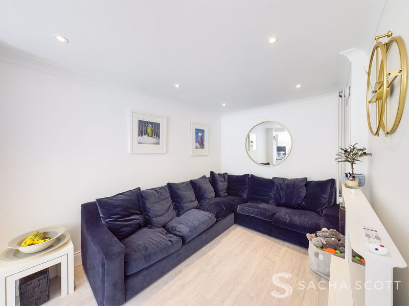 4 bed house for sale in Cavendish Walk  - Property Image 9